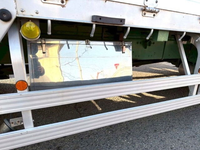 三菱ふそうスーパーグレートアルミブロック大型（10t）[写真09]