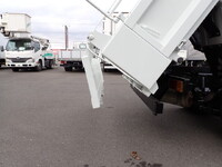 三菱ふそうキャンターダンプ小型（2t・3t）[写真14]