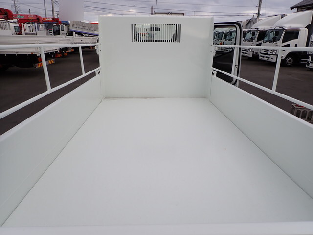 三菱ふそうキャンターダンプ小型（2t・3t）[写真16]