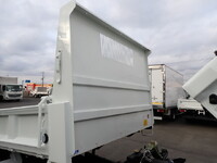 三菱ふそうキャンターダンプ小型（2t・3t）[写真19]