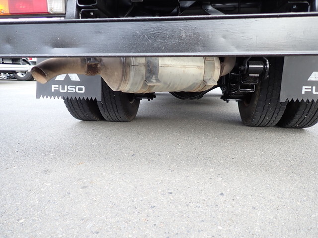 三菱ふそうキャンターダンプ小型（2t・3t）[写真23]