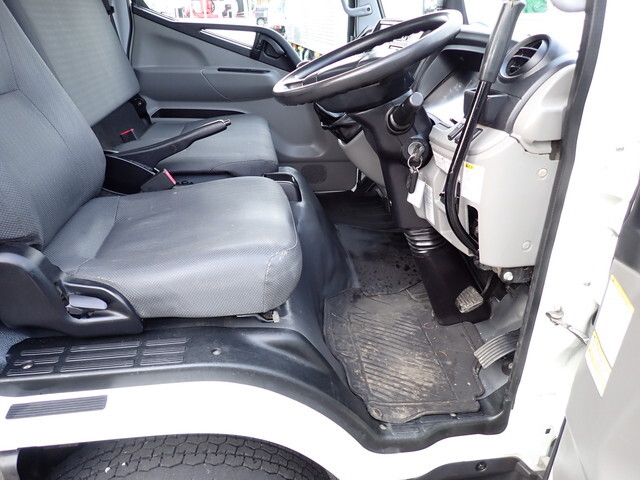 三菱ふそうキャンターダンプ小型（2t・3t）[写真29]