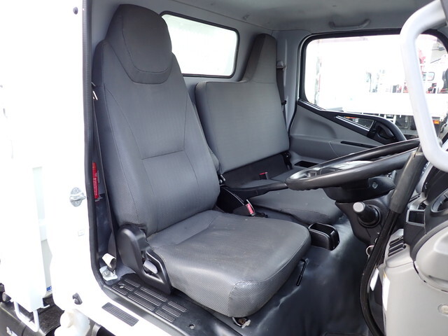 三菱ふそうキャンターダンプ小型（2t・3t）[写真30]