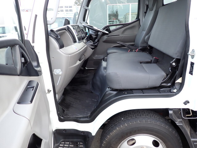 三菱ふそうキャンターダンプ小型（2t・3t）[写真34]