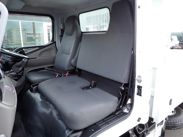 三菱ふそうキャンターダンプ小型（2t・3t）[写真35]