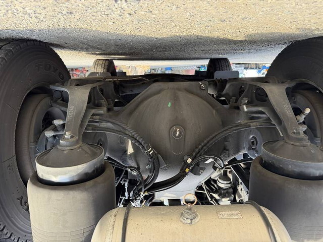 日野プロフィアトレーラーヘッド（トラクターヘッド）大型（10t）[写真20]