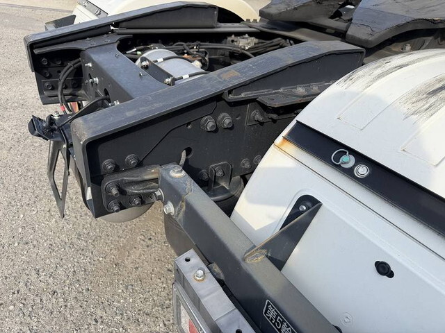 日野プロフィアトレーラーヘッド（トラクターヘッド）大型（10t）[写真22]
