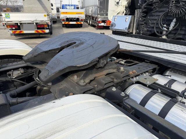 日野プロフィアトレーラーヘッド（トラクターヘッド）大型（10t）[写真23]