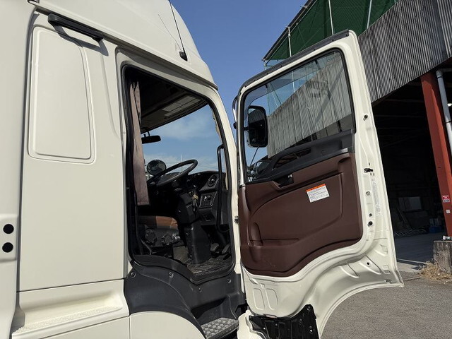 日野プロフィアトレーラーヘッド（トラクターヘッド）大型（10t）[写真28]