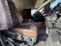 日野プロフィアトレーラーヘッド（トラクターヘッド）大型（10t）[写真30]