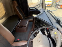 日野プロフィアトレーラーヘッド（トラクターヘッド）大型（10t）[写真31]