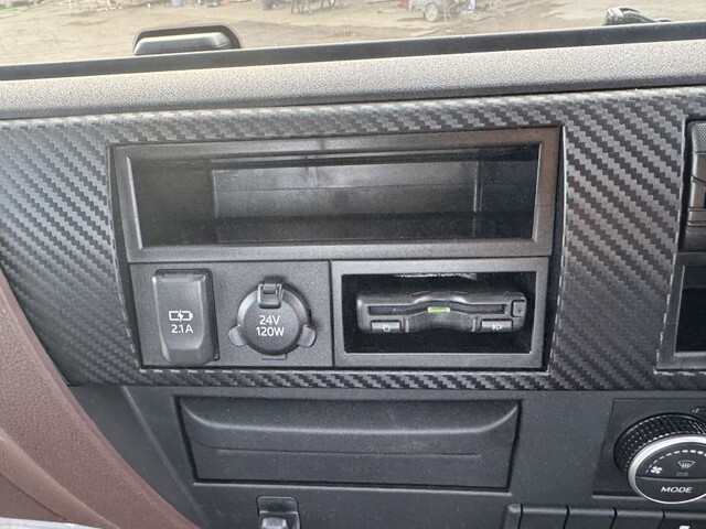 日野レンジャーアルミブロック中型（4t）[写真12]