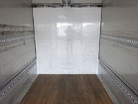 三菱ファイターアルミウイング中型（4t）[写真21]