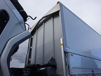 三菱ファイターアルミウイング中型（4t）[写真38]