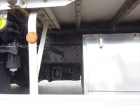 三菱ファイターアルミウイング中型（4t）[写真06]