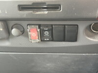 いすゞエルフ冷凍車（冷蔵車）小型（2t・3t）[写真12]