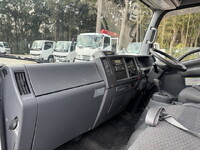 いすゞエルフ冷凍車（冷蔵車）小型（2t・3t）[写真16]