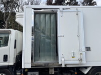 いすゞエルフ冷凍車（冷蔵車）小型（2t・3t）[写真18]