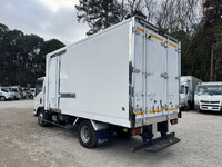 いすゞエルフ冷凍車（冷蔵車）小型（2t・3t）[写真05]