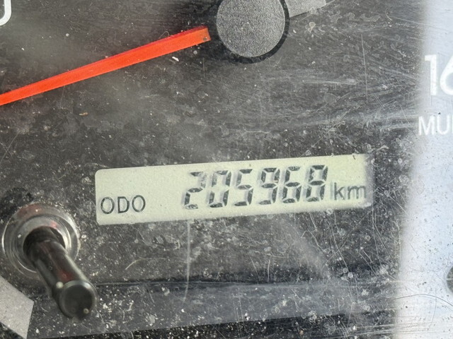 いすゞエルフ冷凍車（冷蔵車）小型（2t・3t）[写真07]