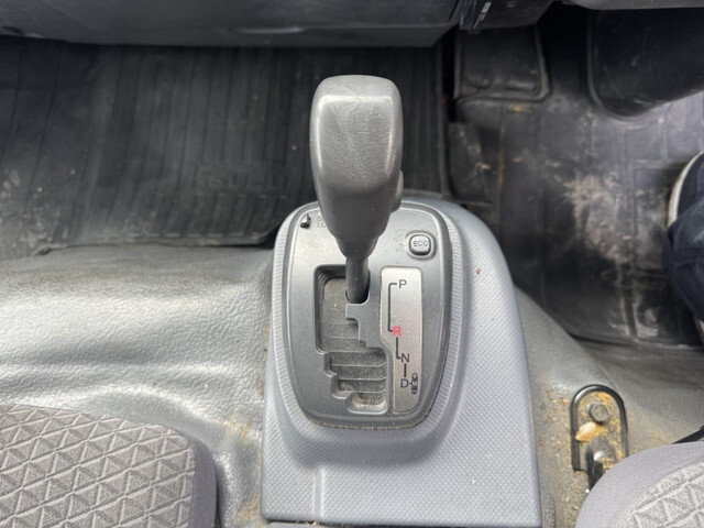 いすゞエルフ冷凍車（冷蔵車）小型（2t・3t）[写真08]