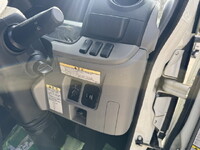 三菱ふそうキャンター平ボディ小型（2t・3t）[写真33]