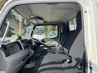 三菱ふそうキャンター平ボディ小型（2t・3t）[写真34]