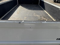 三菱ふそうキャンター平ボディ小型（2t・3t）[写真37]