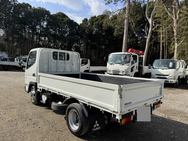 三菱ふそうキャンター平ボディ小型（2t・3t）[写真04]
