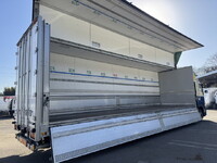 日野プロフィアアルミウイング大型（10t）[写真02]