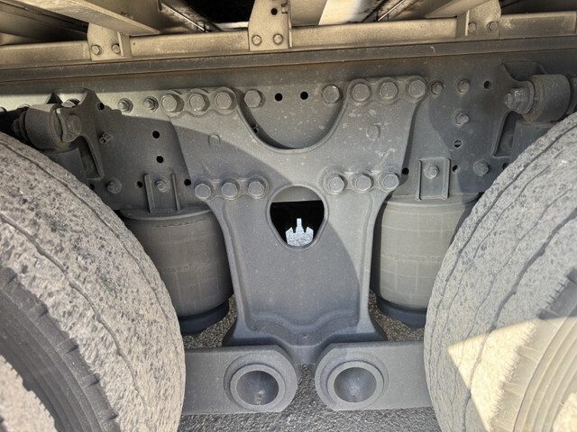 日野プロフィアアルミウイング大型（10t）[写真33]