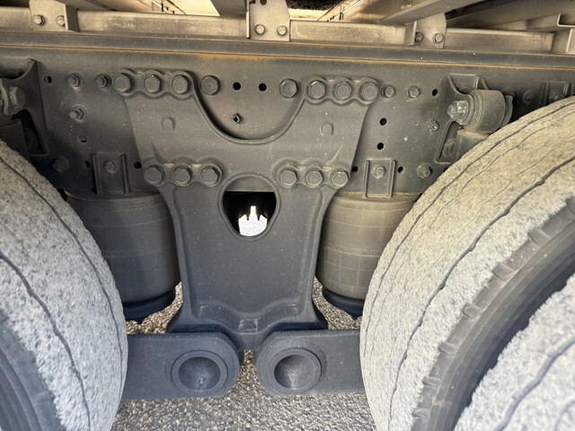 日野プロフィアアルミウイング大型（10t）[写真35]