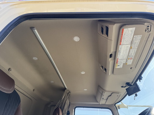 日野プロフィアアルミウイング大型（10t）[写真06]