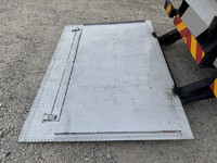 三菱ふそうキャンターアルミウイング小型（2t・3t）[写真20]