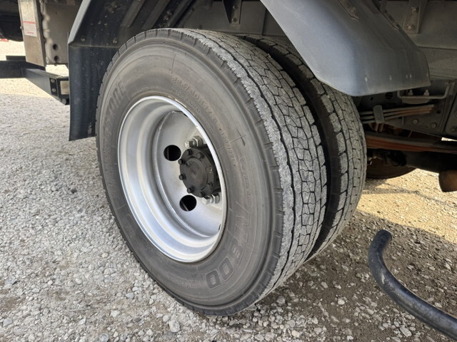 三菱ふそうキャンターアルミウイング小型（2t・3t）[写真27]