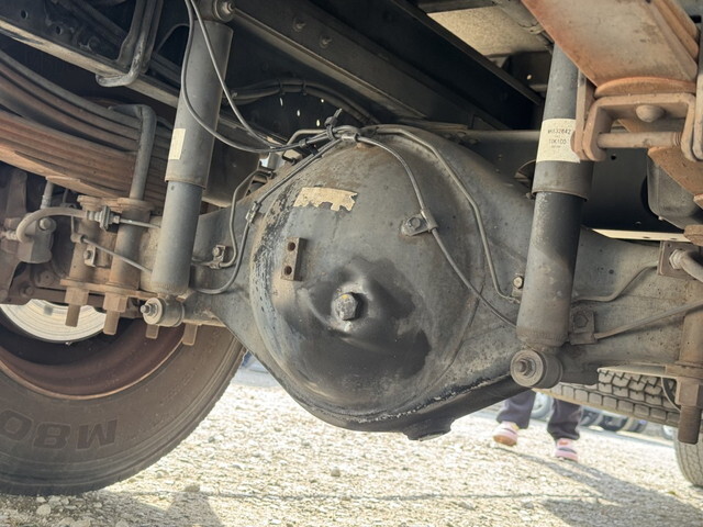 三菱ふそうキャンターアルミウイング小型（2t・3t）[写真30]