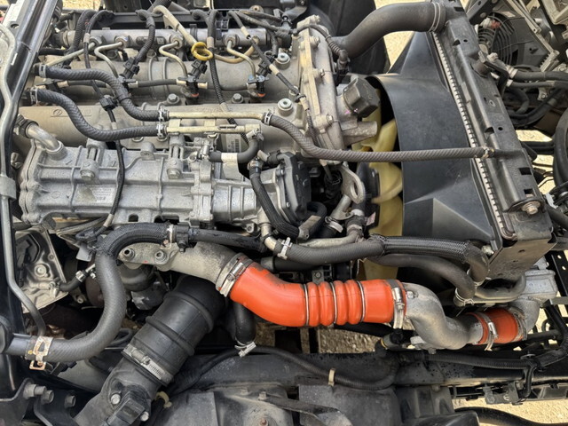 三菱ふそうキャンターアルミウイング小型（2t・3t）[写真38]