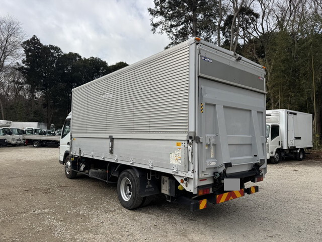 三菱ふそうキャンターアルミウイング小型（2t・3t）[写真04]