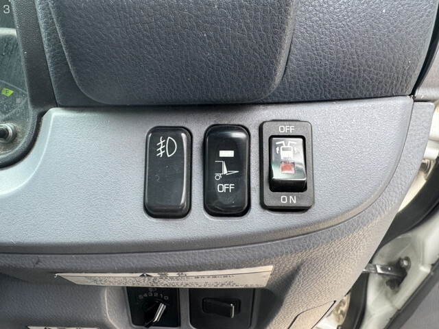 三菱ふそうキャンターアルミウイング小型（2t・3t）[写真07]