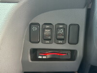 三菱ふそうキャンターアルミウイング小型（2t・3t）[写真10]