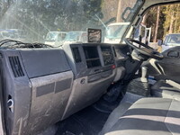 いすゞエルフ高所作業車小型（2t・3t）[写真15]