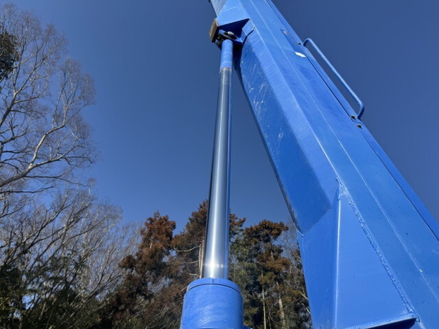 いすゞエルフ高所作業車小型（2t・3t）[写真22]