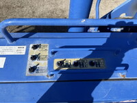 いすゞエルフ高所作業車小型（2t・3t）[写真24]