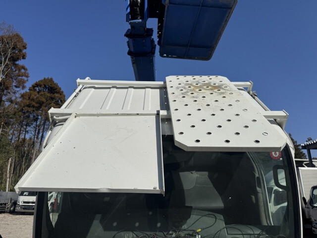 いすゞエルフ高所作業車小型（2t・3t）[写真28]