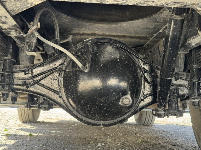 いすゞエルフ高所作業車小型（2t・3t）[写真32]