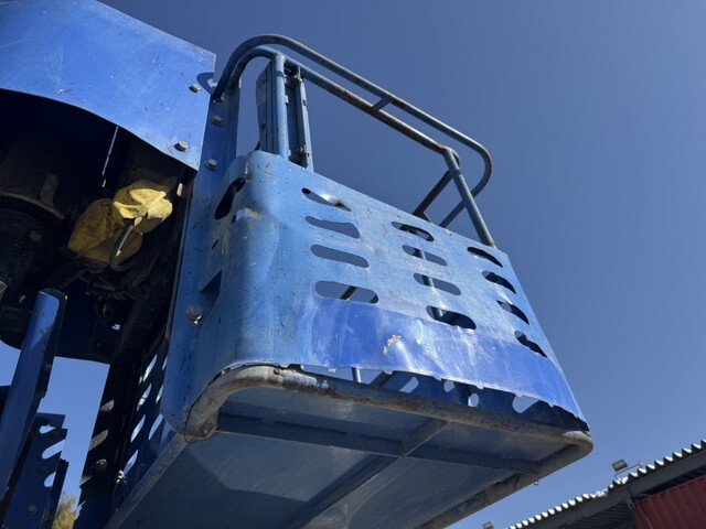 いすゞエルフ高所作業車小型（2t・3t）[写真38]