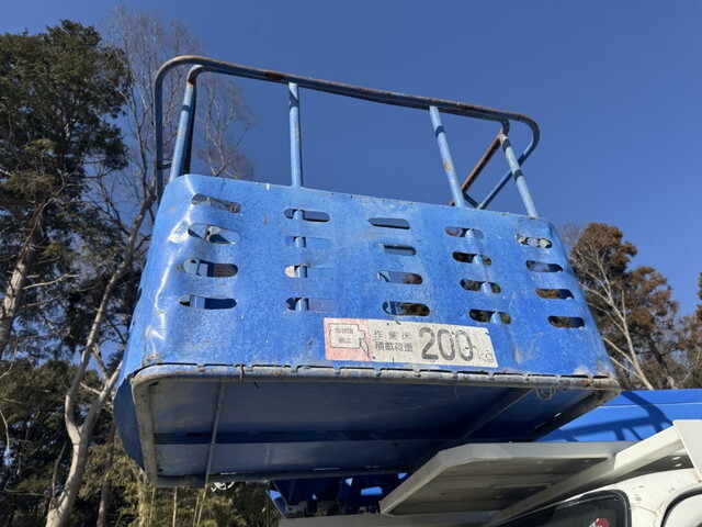 いすゞエルフ高所作業車小型（2t・3t）[写真39]