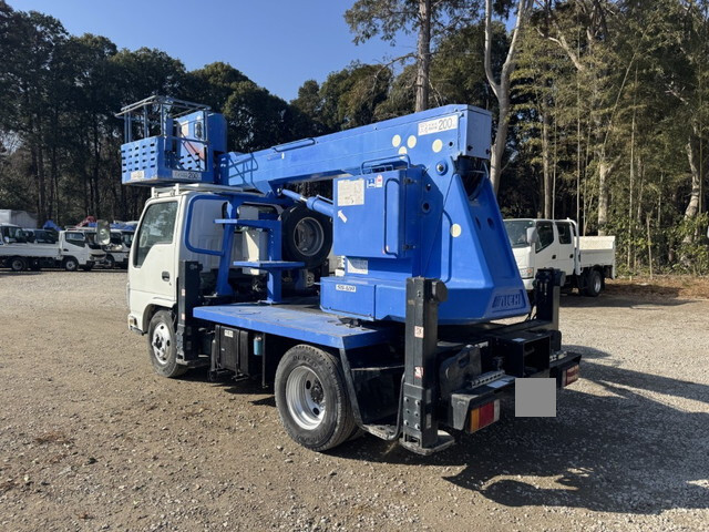 いすゞエルフ高所作業車小型（2t・3t）[写真04]
