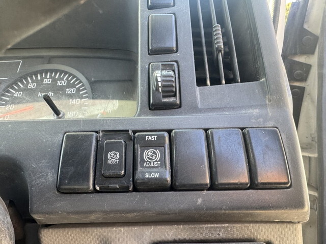 いすゞエルフ高所作業車小型（2t・3t）[写真05]