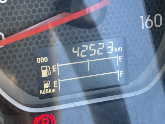 いすゞフォワードクレーン4段中型（4t）[写真07]